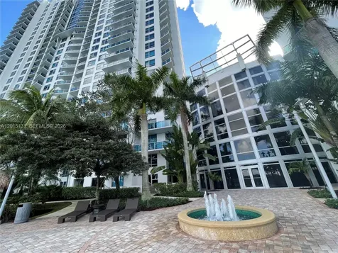 2681 N Flamingo Road Sunrise FL 33323