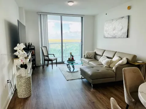 2681 N Flamingo Road Sunrise FL 33323