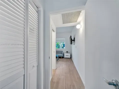 820 15th Street Miami Beach FL 33139