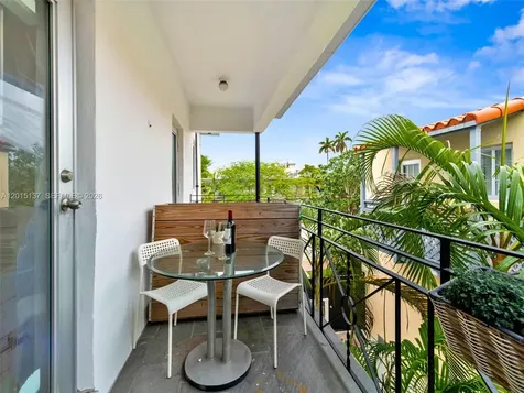 820 15th Street Miami Beach FL 33139
