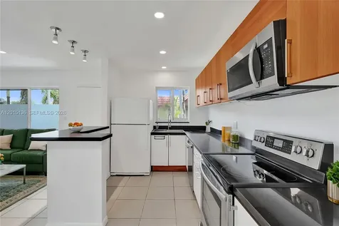 3050 NE 5th Terrace Wilton Manors FL 33334