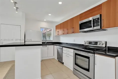 3050 NE 5th Terrace Wilton Manors FL 33334