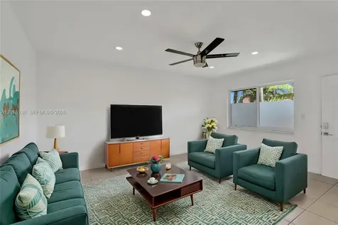 3050 NE 5th Terrace Wilton Manors FL 33334
