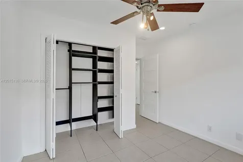 3050 NE 5th Terrace Wilton Manors FL 33334