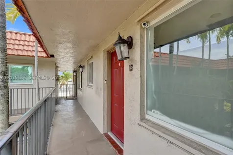 3050 NE 5th Terrace Wilton Manors FL 33334