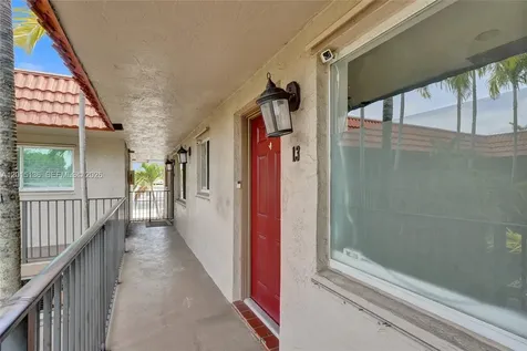 3050 NE 5th Terrace Wilton Manors FL 33334