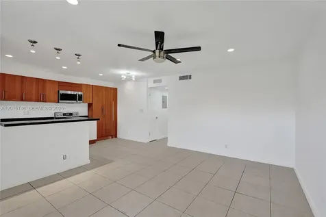 3050 NE 5th Terrace Wilton Manors FL 33334