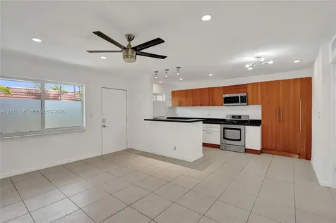 3050 NE 5th Terrace Wilton Manors FL 33334