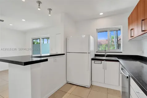 3050 NE 5th Terrace Wilton Manors FL 33334