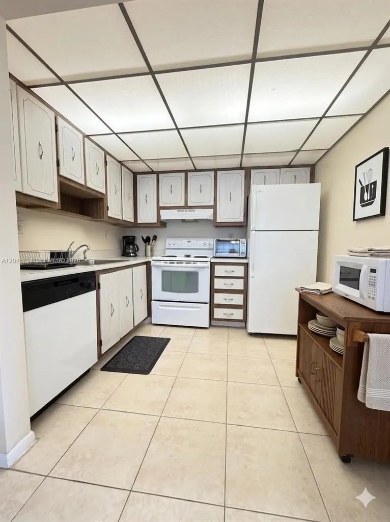 416 Burgundy I Delray Beach FL 33484