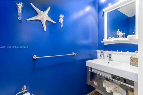 6917 Collins Avenue Miami Beach FL 33141