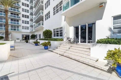 6917 Collins Avenue Miami Beach FL 33141