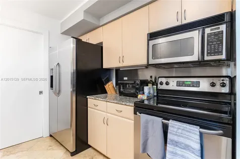 6917 Collins Avenue Miami Beach FL 33141