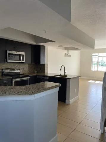 711 SW 148th Avenue Sunrise FL 33325
