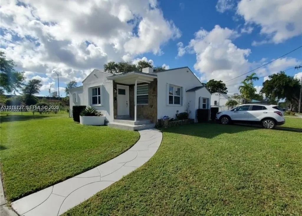 4020 NW 8th Avenue Miami FL 33127