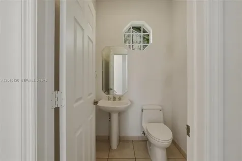 2099 NW 126th Avenue Pembroke Pines FL 33028