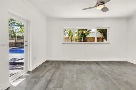 634 NE 72nd Terrace Miami FL 33138