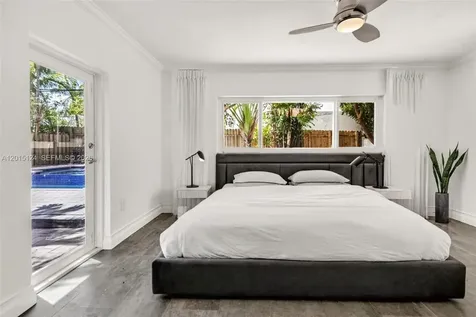 634 NE 72nd Terrace Miami FL 33138