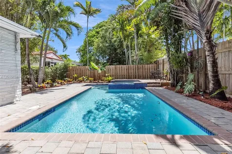 634 NE 72nd Terrace Miami FL 33138