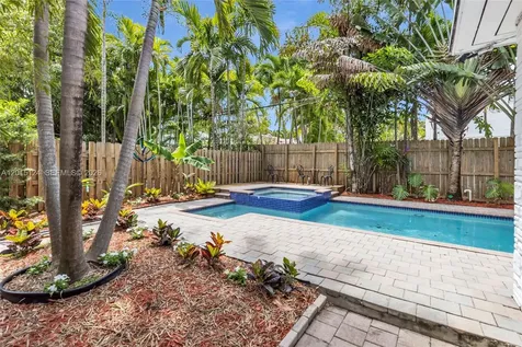 634 NE 72nd Terrace Miami FL 33138