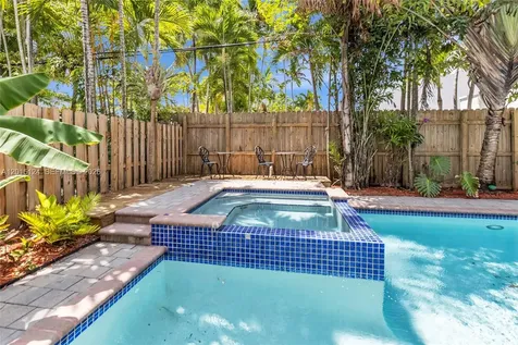 634 NE 72nd Terrace Miami FL 33138
