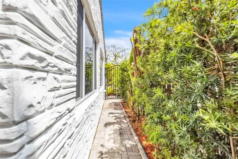 634 NE 72nd Terrace Miami FL 33138