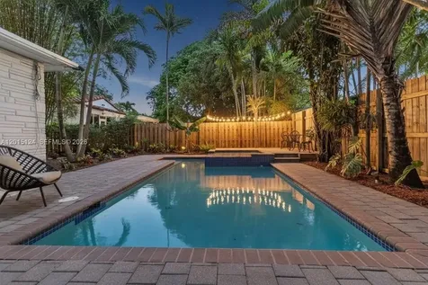 634 NE 72nd Terrace Miami FL 33138