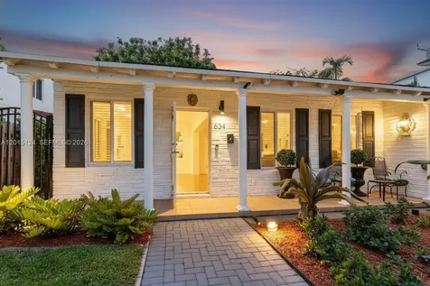 634 NE 72nd Terrace Miami FL 33138