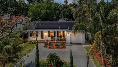 634 NE 72nd Terrace Miami FL 33138