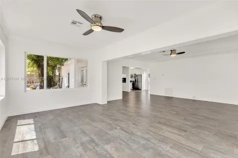 634 NE 72nd Terrace Miami FL 33138