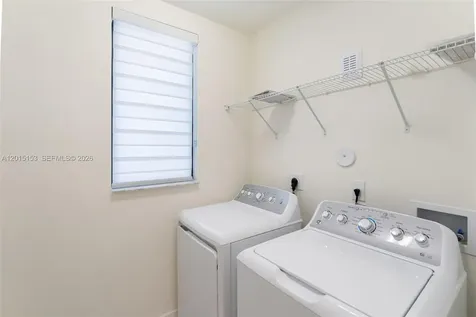 8336 Central Park Boulevard Doral FL 33166