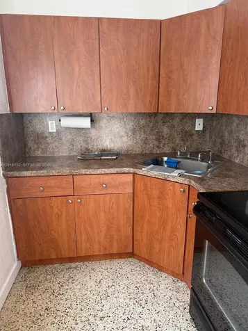 44 West 24 Th Street Hialeah FL 33010