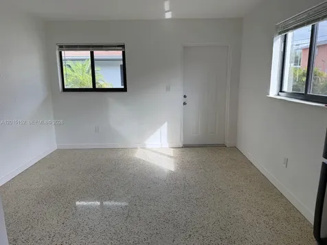 44 West 24 Th Street Hialeah FL 33010