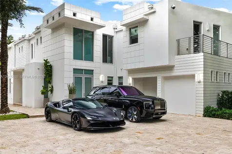 3917 S Le Jeune Road Miami FL 33146