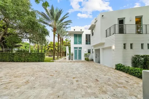 3917 S Le Jeune Road Miami FL 33146