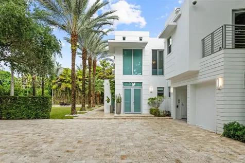 3917 S Le Jeune Road Miami FL 33146