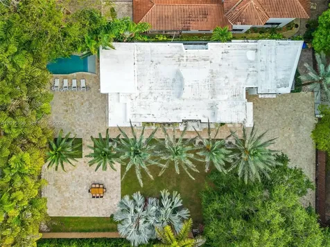 3917 S Le Jeune Road Miami FL 33146