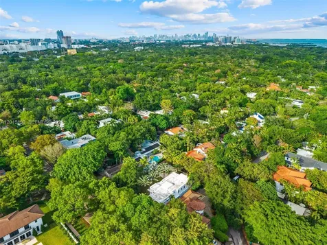 3917 S Le Jeune Road Miami FL 33146