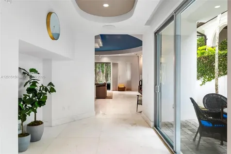 3917 S Le Jeune Road Miami FL 33146