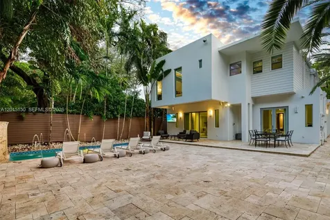 3917 S Le Jeune Road Miami FL 33146