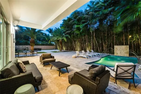3917 S Le Jeune Road Miami FL 33146