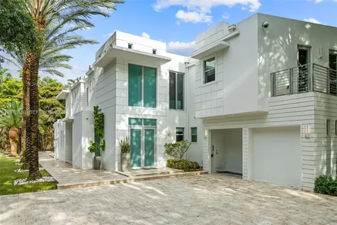 3917 S Le Jeune Road Miami FL 33146
