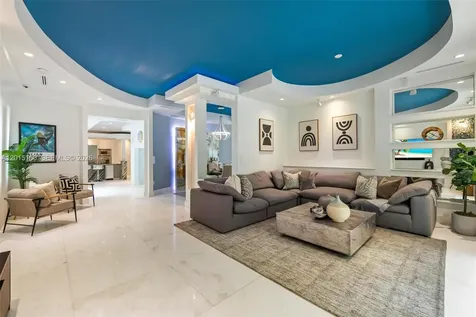 3917 S Le Jeune Road Miami FL 33146