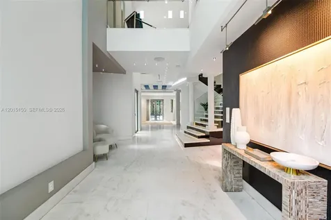 3917 S Le Jeune Road Miami FL 33146