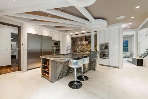 3917 S Le Jeune Road Miami FL 33146