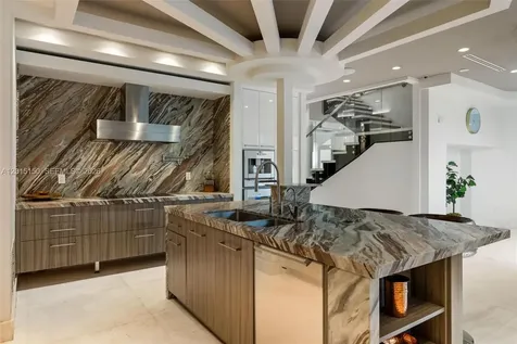 3917 S Le Jeune Road Miami FL 33146