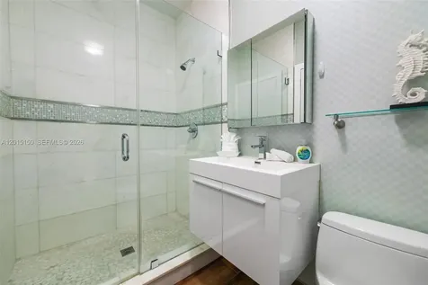 3917 S Le Jeune Road Miami FL 33146