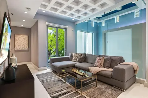 3917 S Le Jeune Road Miami FL 33146