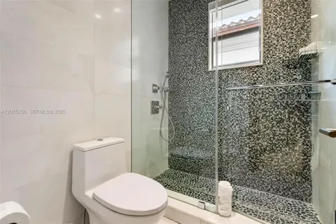 3917 S Le Jeune Road Miami FL 33146
