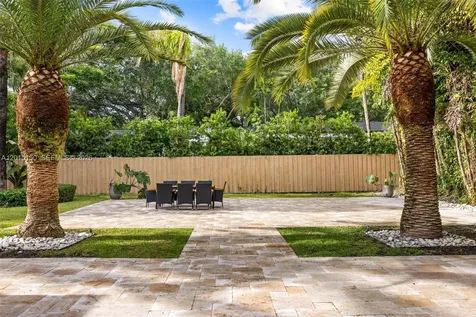 3917 S Le Jeune Road Miami FL 33146